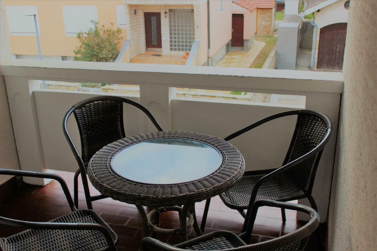 Apartment Bonaca Nin Exterior photo